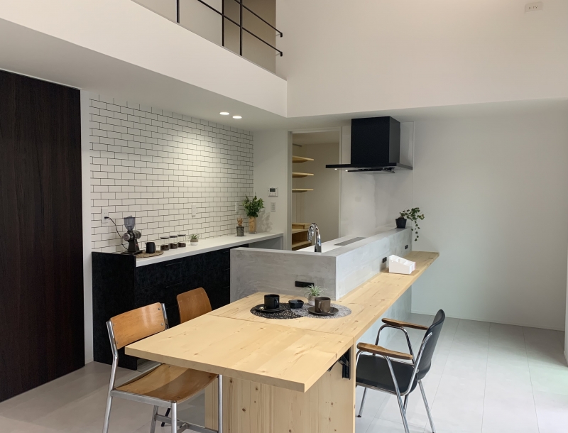 「ダイニングとキッチン」の画像です。